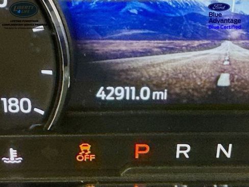 Used 2022 Ford Escape SE w/ Convenience Package image 12