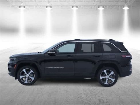 Used 2023 Jeep Grand Cherokee Limited w/ Trailer Tow Prep Group (B) image 5