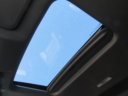 Used 2024 Chevrolet Silverado 1500 High Country w/ Technology Package image 29