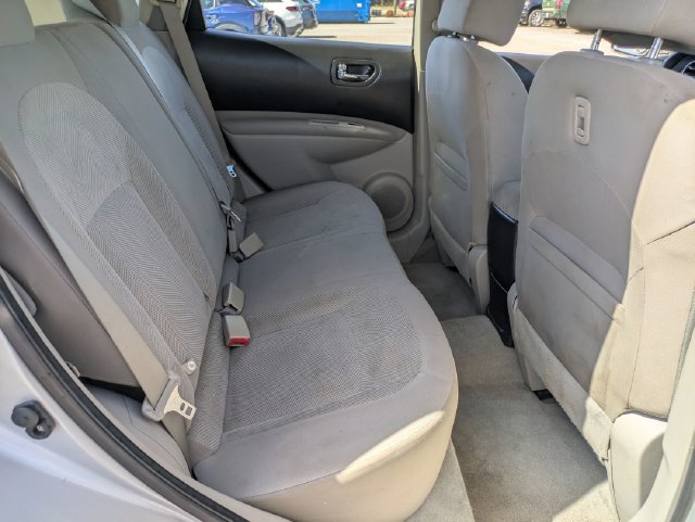 Used 2013 Nissan Rogue S FWD image 23