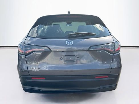 Certified 2023 Honda HR-V LX image 6