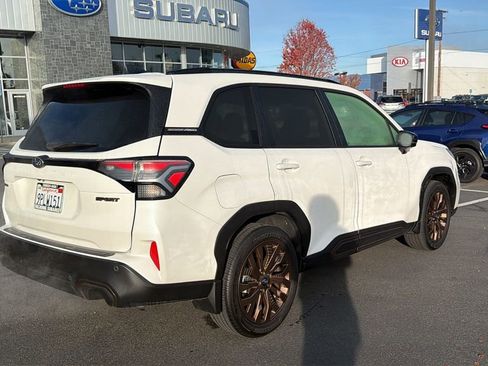 Used 2025 Subaru Forester Sport image 5