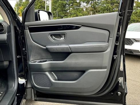 New 2025 Honda Pilot Touring image 29