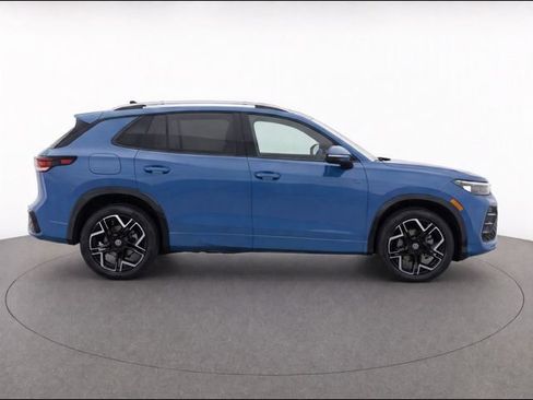 Used 2025 Volkswagen Tiguan SEL R-Line AWD/4WD image 8