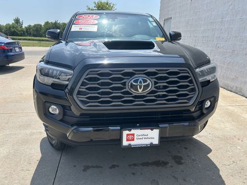 Certified 2023 Toyota Tacoma TRD Sport w/ Technology Package AWD/4WD image 2
