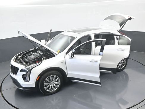 Used 2022 Cadillac XT4 Premium Luxury w/ Enhanced Visibility Package image 74