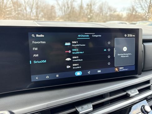 Certified 2025 Hyundai Santa Fe XRT image 17