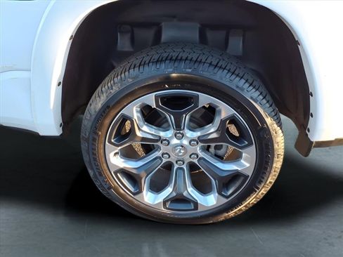 Used 2020 RAM 1500 Limited image 7