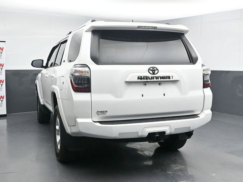 Used 2023 Toyota 4Runner SR5 Premium w/ Moonroof Package AWD/4WD image 6