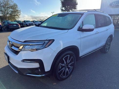 Used 2020 Honda Pilot Touring image 11