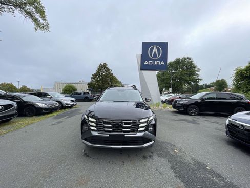 Used 2025 Hyundai Tucson Limited AWD/4WD image 28