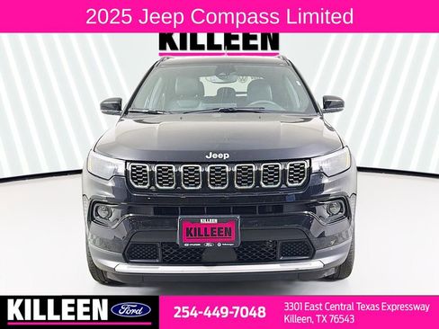 Used 2025 Jeep Compass Limited AWD/4WD image 2