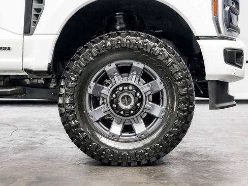 Used 2024 Ford F350 Lariat w/ Lariat Ultimate Package image 26