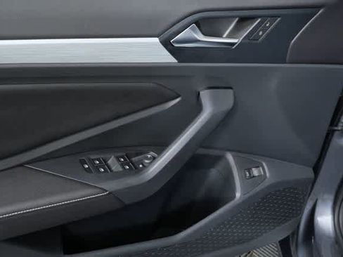 Certified 2025 Volkswagen Jetta Sport image 8