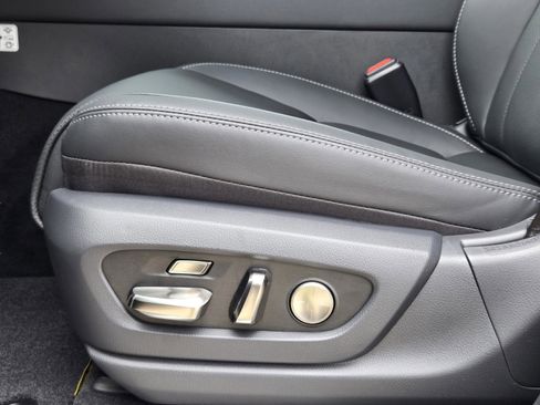 New 2026 Lexus LX 700h Luxury AWD/4WD image 14