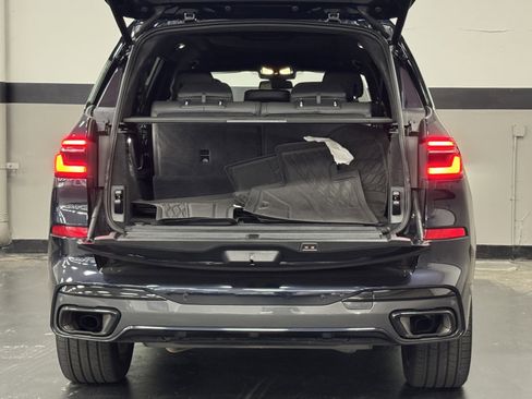Used 2023 BMW X7 xDrive40i w/ M Sport Package image 15