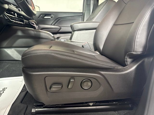 Used 2023 GMC Canyon Elevation w/ Elevation Premium Package RWD image 15