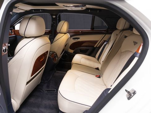 Used 2017 Bentley Mulsanne RWD image 59