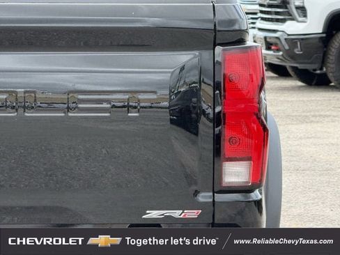 New 2026 Chevrolet Colorado ZR2 w/ Technology Package AWD/4WD image 8