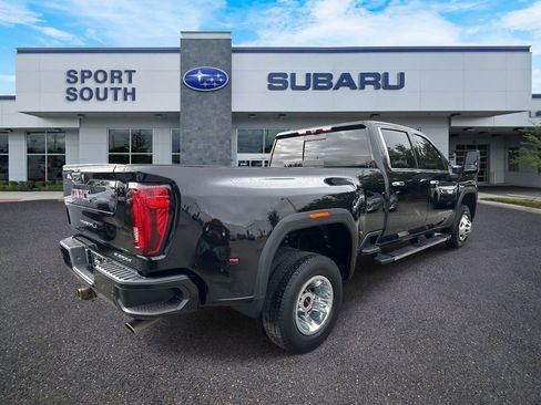 Used 2021 GMC Sierra 3500 Denali w/ Denali Ultimate Package image 3
