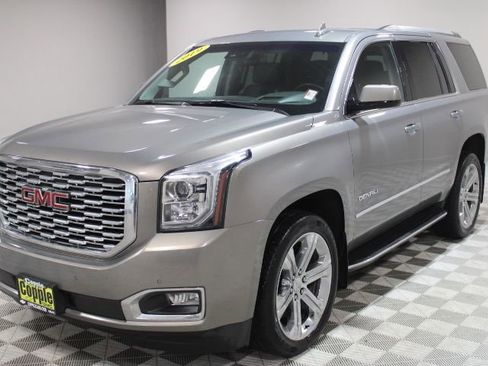 Used 2019 GMC Yukon Denali w/ Enhanced Security Package AWD/4WD image 3