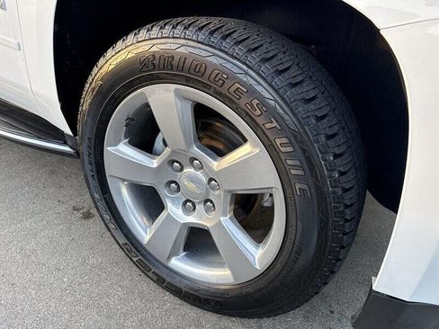 Used 2018 Chevrolet Suburban Premier image 13
