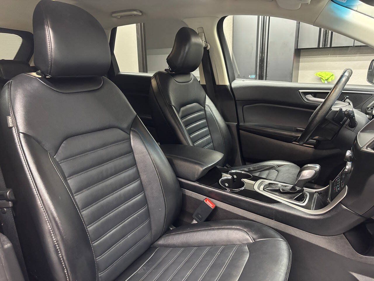 Used 2015 Ford Edge SEL w/ Equipment Group 201A AWD/4WD image 25
