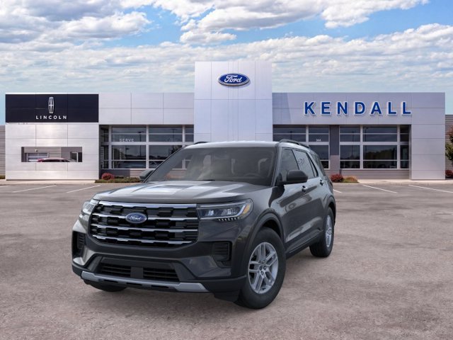 Used 2026 Ford Explorer Active AWD/4WD image 2
