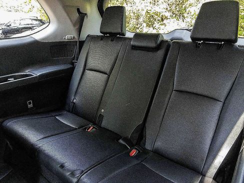 Used 2024 Toyota Grand Highlander AWD image 22