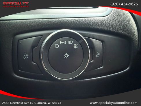 Used 2016 Ford Edge SE image 28