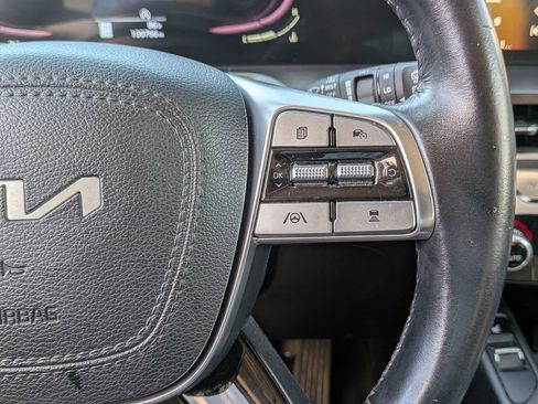 Used 2023 Kia Telluride S FWD image 18