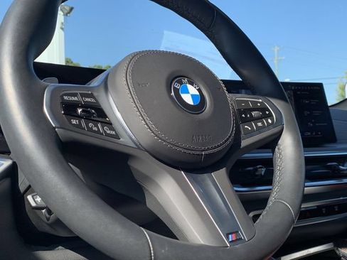 Used 2026 BMW X6 xDrive40i w/ Executive Package AWD/4WD image 19