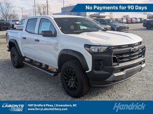 New 2026 Chevrolet Colorado Trail Boss AWD/4WD image 1