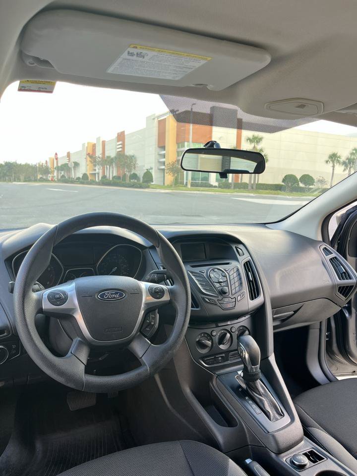 Used 2013 Ford Focus S FWD image 10