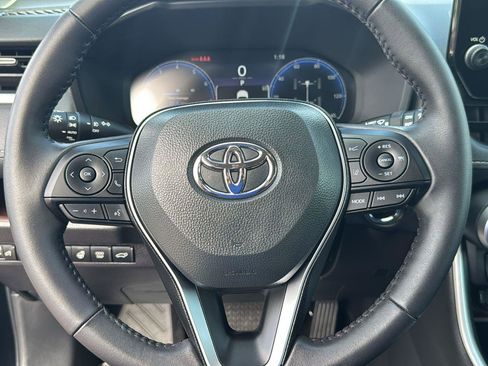 Certified 2025 Toyota RAV4 Limited image 15