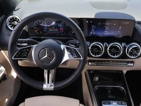 Used 2026 Mercedes-Benz GLA 250 image 17