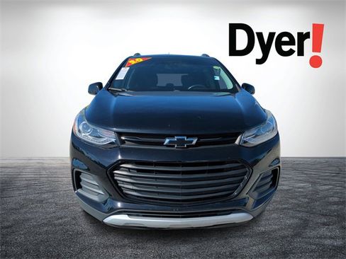 Used 2020 Chevrolet Trax LT w/ Redline Edition image 9