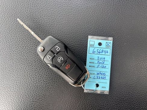 Used 2019 Ford F150 XLT w/ Equipment Group 302A Luxury AWD/4WD image 35