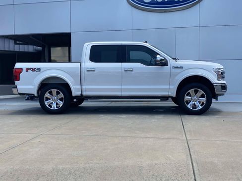 Used 2020 Ford F150 Lariat w/ Equipment Group 502A Luxury AWD/4WD image 3