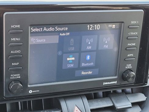 Used 2020 Toyota RAV4 XLE w/ Convenience Package image 13