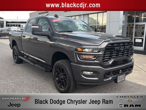 Used 2026 RAM 2500 Big Horn AWD/4WD image 1