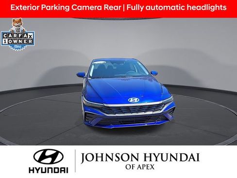 Certified 2024 Hyundai Elantra SE FWD image 3