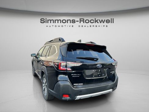 Used 2024 Subaru Outback Limited XT image 11