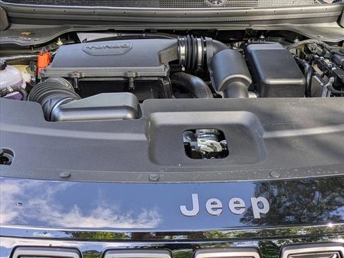 New 2026 Jeep Cherokee Overland image 19