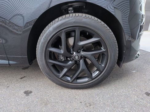 Used 2024 Land Rover Range Rover Sport Dynamic SE image 32