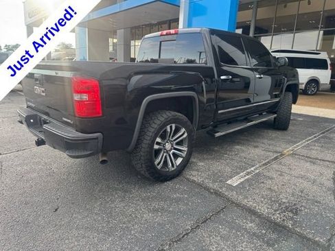 Used 2014 GMC Sierra 1500 Denali w/ Suspension Package, Off-Road AWD/4WD image 5