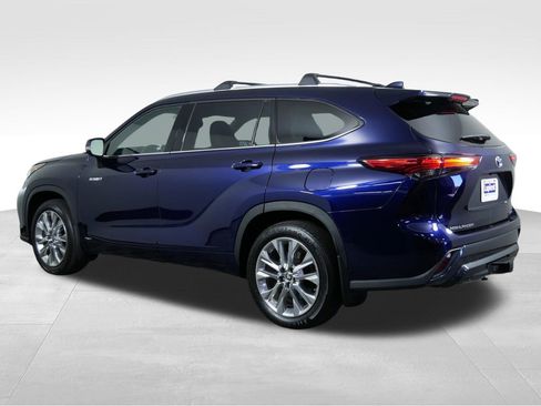 Used 2021 Toyota Highlander Limited AWD/4WD image 8