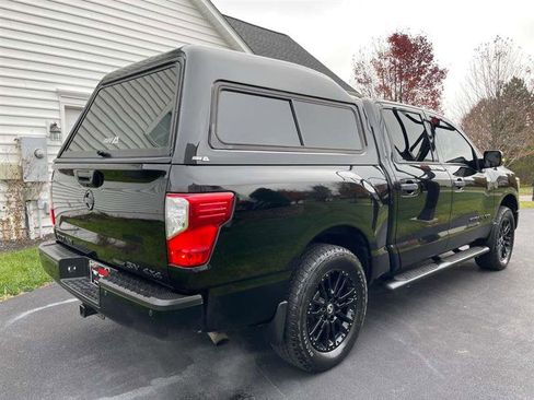 Used 2018 Nissan Titan SV w/ SV Convenience Package image 7