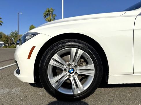 Used 2017 BMW 330i Sedan RWD image 10