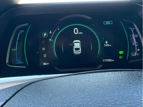 Used 2020 Hyundai Ioniq SE FWD image 17